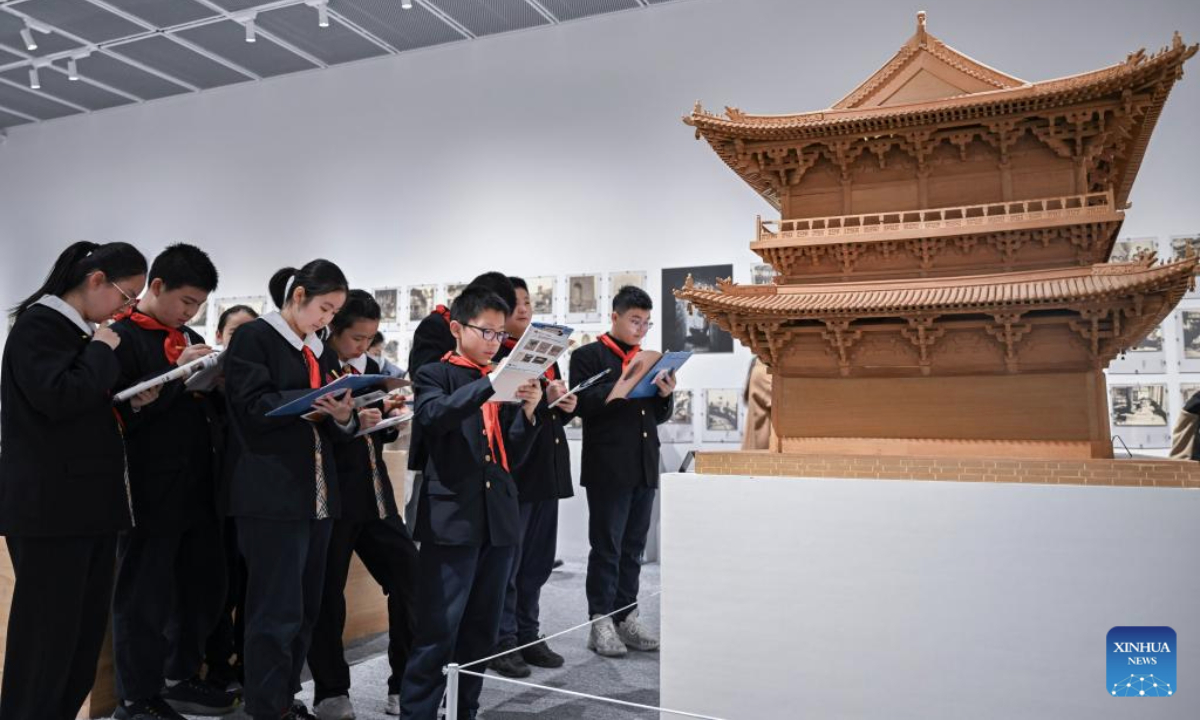 面的教育支
